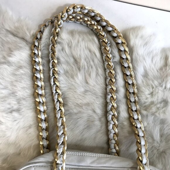 Vintage Quilted Leather Bag White Gold Chainlink Medium 1980s 80s Designer - Picture 4 of 12